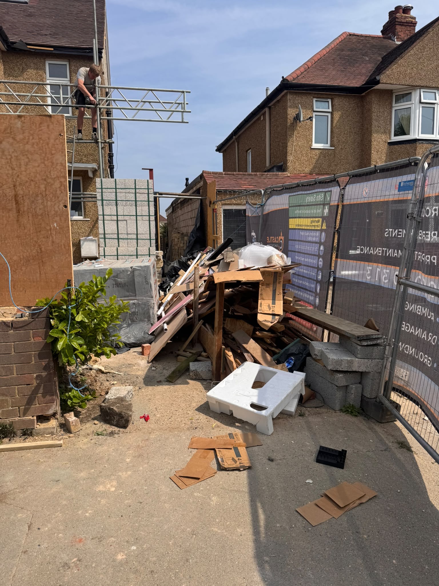 Builders waste clearance in Surrey