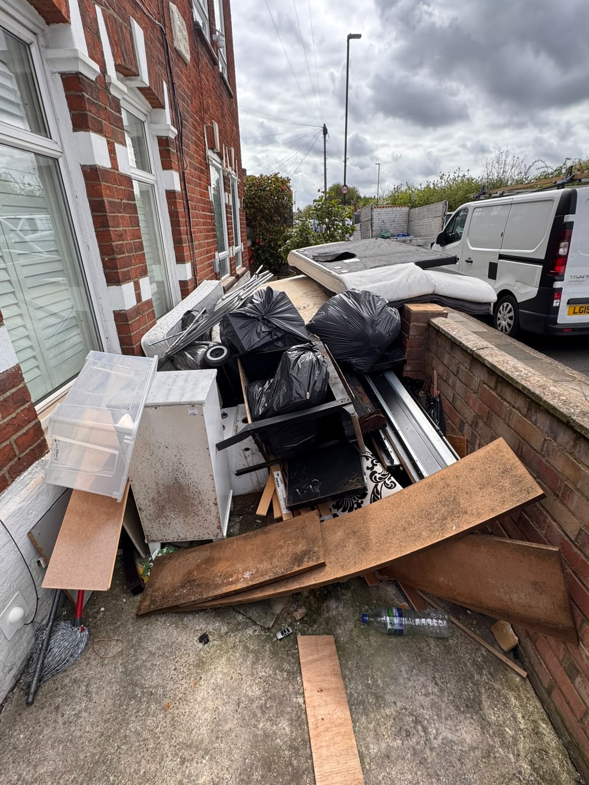 Furniture and household waste removal